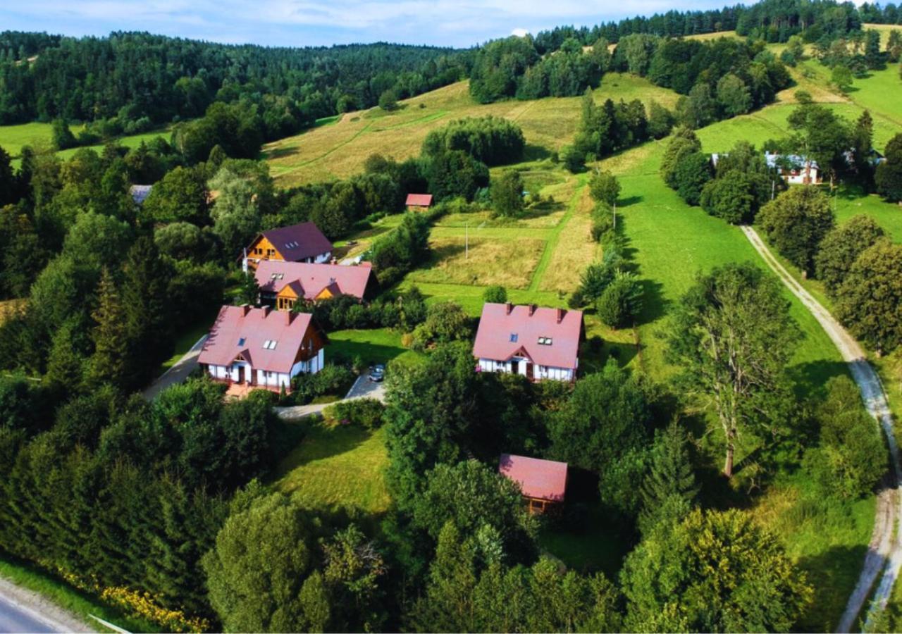 Rezydencja Bukowy Dwor Czarna  Bagian luar foto