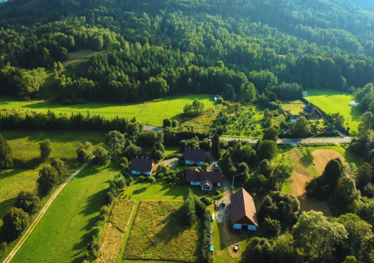 Rezydencja Bukowy Dwor Czarna  Bagian luar foto